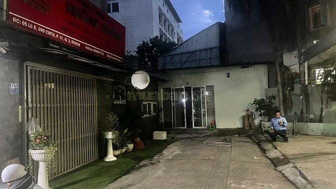 Cho thuê nhà mặt tiền Nguyễn Đình Chiểu, P.2, Q.3 giá 22tr