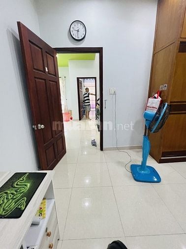 Giảm 2 tỷ, Bán gấp nhà 100m 4 tầng HXH Nguyễn Văn Trỗi, Phú Nhuận
