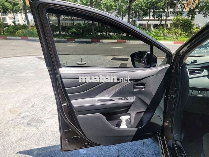 Mitsubishi Xpander 21 MT lướt chính hãng - vay 70%