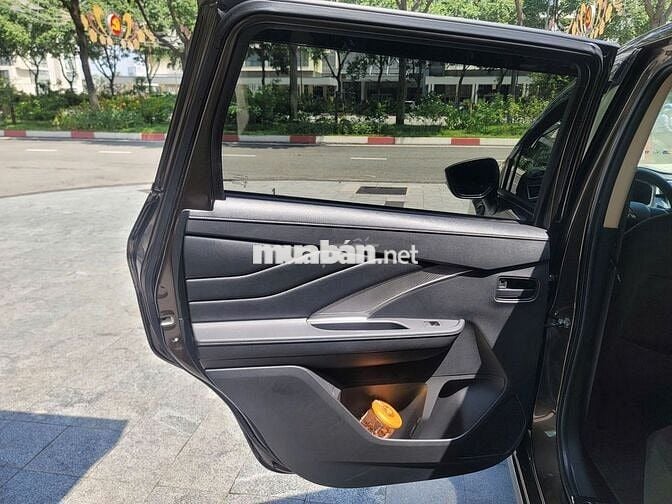 Mitsubishi Xpander 21 MT lướt chính hãng - vay 70%