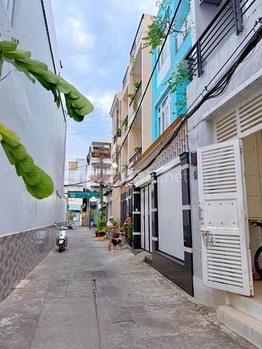 Bán đất HXH Nguyên Hồng - DT 5,5x11,5m nở hậu CN đủ 65m2