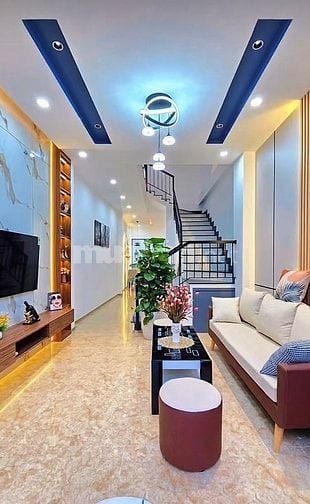 Nhà 3 tầng,3 phòng ngủ,kiệt oto ngay trung tâm Hải châu