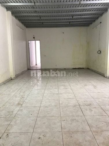 Cho thuê kho hàng 150m2 ,ngõ 76 phố An Dương, tải 5 tấn đỗ cửa , 10tr