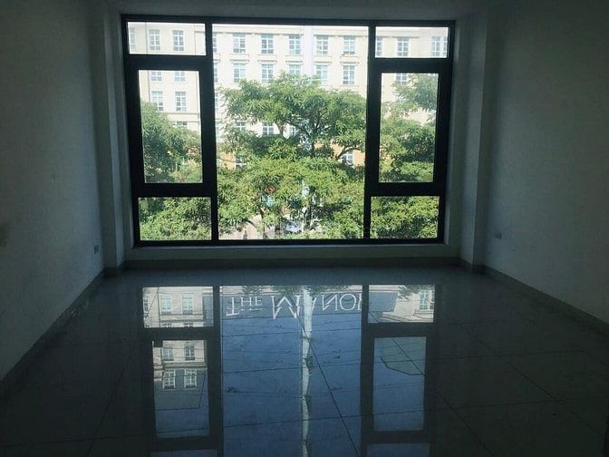 Cho thuê 35m2 x 4 tầng mặt đường 57B Mễ Trì đối diện The Manor