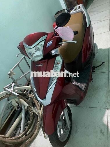 Honda LEAD 125 Fi màu đỏ đời 2014 bstp