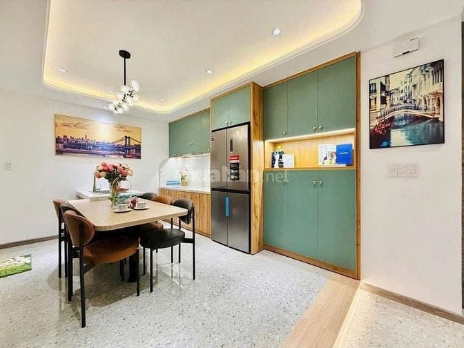 💥 Bán Nhà 4PN – 3 Tầng – Hẻm Lê Đại Hành, Q11 – Giá Dưới 2.6 Tỷ 