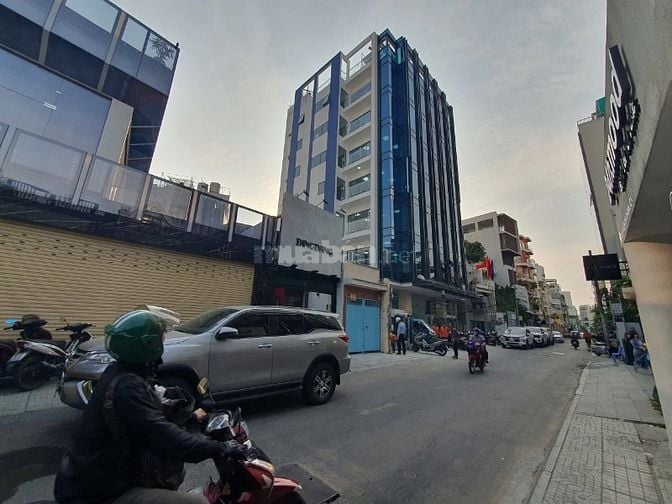 Góc 2 MT Thạch Thị Thanh, DT 9,5×18m, 3 Tầng nhà mới, giá 62 tỷ tl