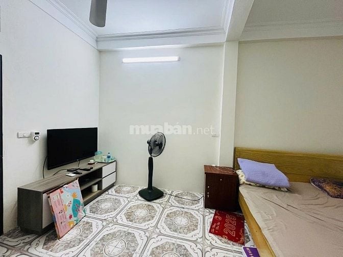 BÁN GẤP NHÀ PHỐ TRẦN THÁI TÔNG - CẦU GIẤY 45m 7.95ty Ở NGAY NGÕ BAGAC