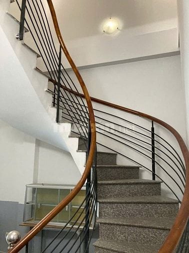Bán nhà chính chủ lâu đời, dt 4m1 x 25. Nở hậu 5m. Giá 11ty200.