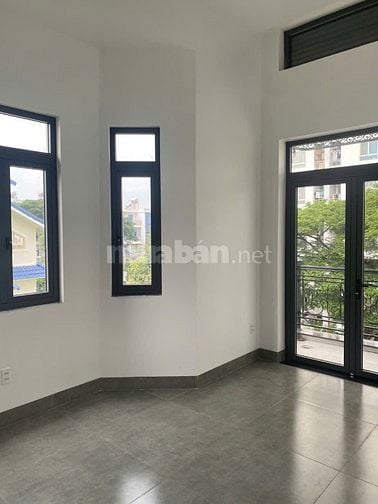Bán nhà mặt tiền D31 Phước Long B quận 9 giá 22 tỷ