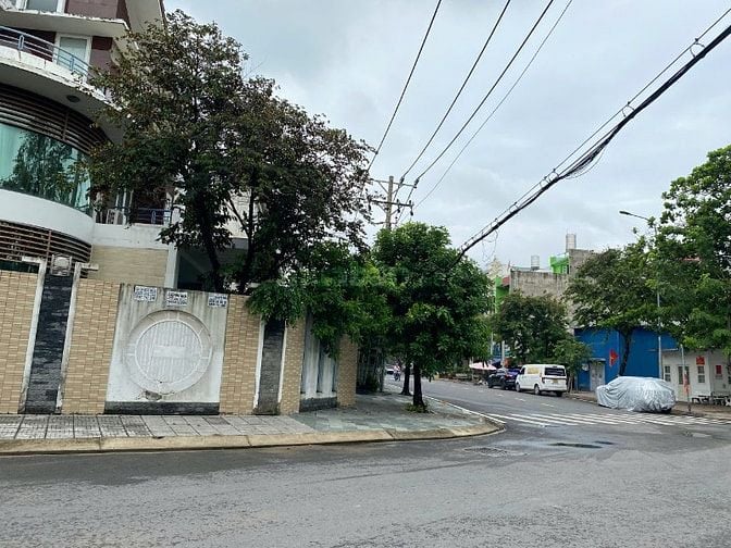BIỆT THỰ CĂN GÓC MŨI TÀU_ĐẶNG THÙY TRÂM, P13_DT: 18x17m, 4 TẦNG