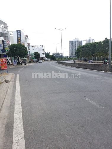 Bán nhà mặt tiền D31 Phước Long B quận 9 giá 22 tỷ