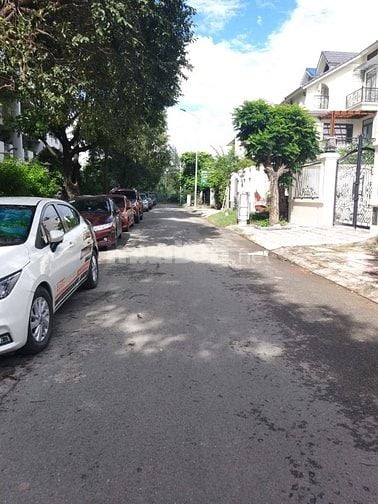 Bán nhà mặt tiền D31 Phước Long B quận 9 giá 22 tỷ