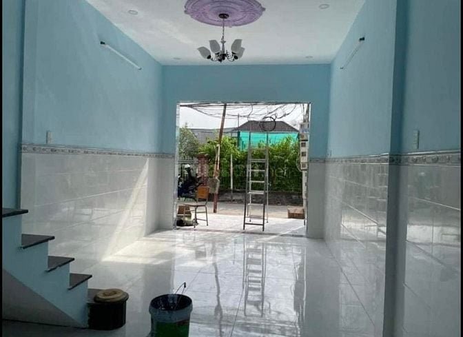 BÁN NHÀ GIÁ RẺ 1 TRỆT 1 LẦU 132m2 MẶT TIỀN NHỰA KD GIÁ 700 TRIỆU