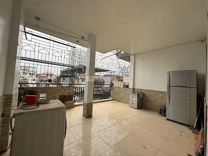 Nhà phân lô vuông đét, vỉa hè, ô tô tránh, kinh doanh đa ngành nghề