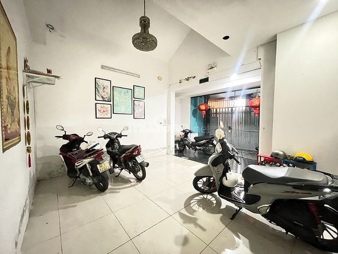 Hàng xóm Thủ Thiêm - Q1, bán nhà 110m2 phường 22, Bình Thạnh, 11.75 tỷ