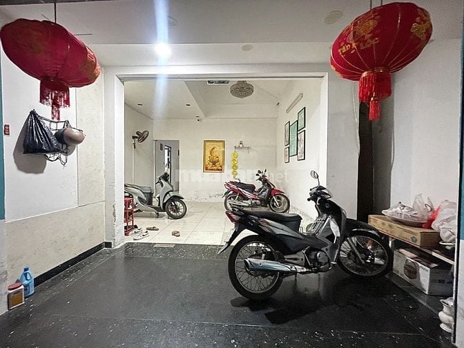 Hàng xóm Thủ Thiêm - Q1, bán nhà 110m2 phường 22, Bình Thạnh, 11.75 tỷ