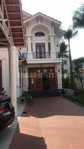 Bán căn Biệt Thự mặt tiền đường Chu Văn An, DT: 500m2 full thổ cư