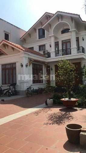 Bán căn Biệt Thự mặt tiền đường Chu Văn An, DT: 500m2 full thổ cư