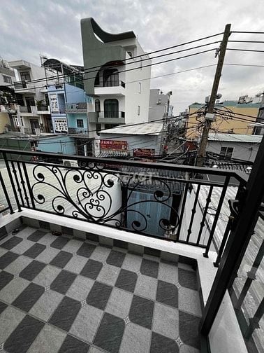 Nhà Mặt Tiền 4 lầu Lâm Văn Bền Q7 3 PN, 3 WC đầy đủ NT mới vào ở ngay