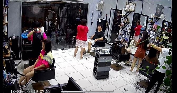 SALON VÕ HÂN can tuyển 2 thợ phụ tóc nữ 