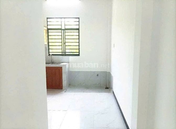 BÁN NHÀ CẤP 4 GẦN CHỢ HÓC MÔN – 100M² – SỔ HỒNG RIÊNG – GIÁ CHỈ 780 TR
