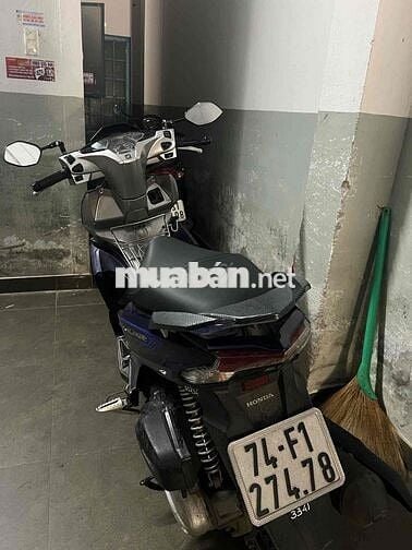 mình cần bán xe như hình, khoá điện tử.