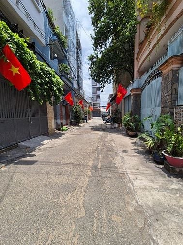 Bán nhà hẻm 6m Nơ Trang Long Bình Thạnh 70m2(4.5x16m) 4 tầng 6PN