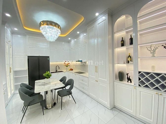 🚨 BÁN NHÀ LÔ GÓC NGUYỄN CHÍ THANH- 55M- 4 TẦNG – ĐỐNG ĐA 🚨