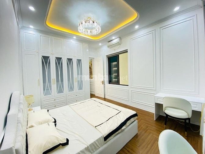 🚨 BÁN NHÀ LÔ GÓC NGUYỄN CHÍ THANH- 55M- 4 TẦNG – ĐỐNG ĐA 🚨