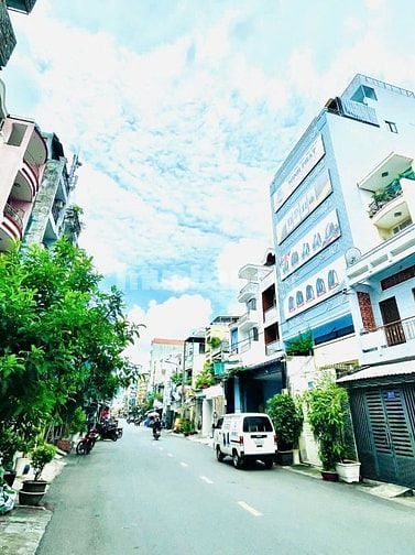 Siêu Hót—> Bán Căn Nhà Mặt Tiền Cao Đạt Quận 5 DT: 9x15m 7 Tầng 