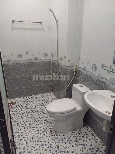 Cho Thuê Nhà Mặt Tiền Đường Phan Văn Trị, Quận Bình Thạnh