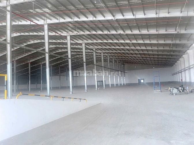 Cho thuê Kho xưởng mới 9000m2 chia sẵn 3000m2 - 6000m2 , KCN Vĩnh Lộc