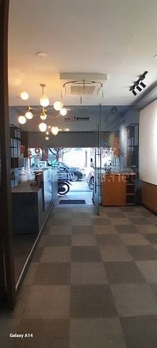 Cho thuê nhà 2 MT khu Thuận Việt 319 Lý Thường Kiệt, 4.5 x 17m. 5 tầng