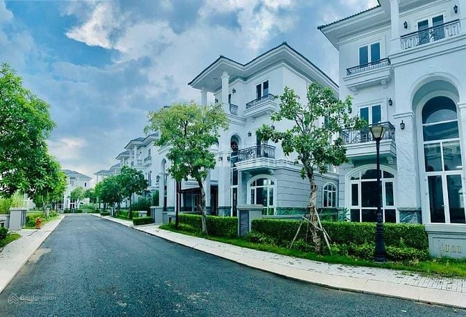 Biệt thự compound cao cấp Sol VIllas, nhà 2 mặt tiền.DT:132m2, 13.9 tỷ