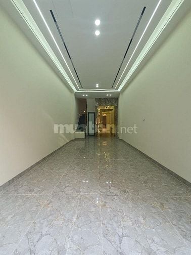 NHÀ MỚI LÔ GÓC PHỐ NVC - KINH DOANH - 7TẦNG THANG MÁY - Ô TÔ TRÁNH