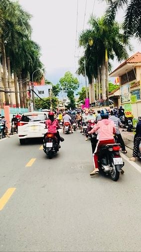 NHÀ CHÍNH CHỦ, MẶT TIỀN ĐƯỜNG, SHR, FULL THỒ CƯ, DIỆN TÍCH LỚN, VỊ TRÍ