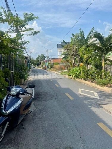 Bán Gấp Nhà 1 Trệt 1 Lầu 115m2 Đường Nhựa, Xã Tân Phú Trung giá 730 Tr
