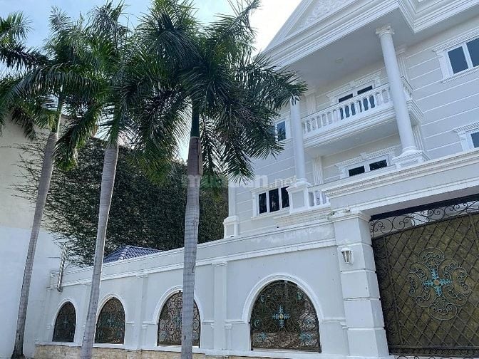 Bán biệt thự Thảo Điền Khu compound, 3 tầng, 5PN, DT 412m2 đất