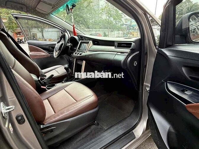 Toyota Innova 2019 2.0E - 72 km