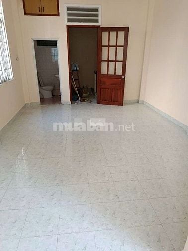 Cho thuê nhà hẻm 3m(3 gác) Lạc Long Quân, P.8, Q.T.Bình giá 14tr