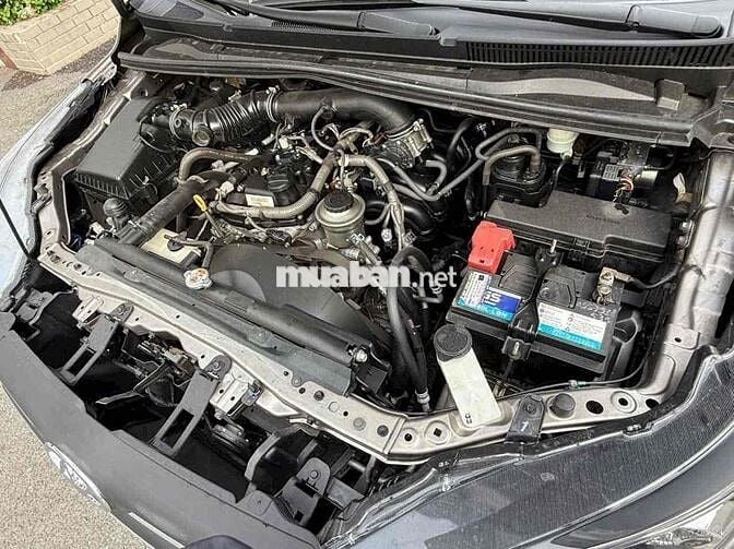 Toyota Innova 2019 2.0E - 72 km