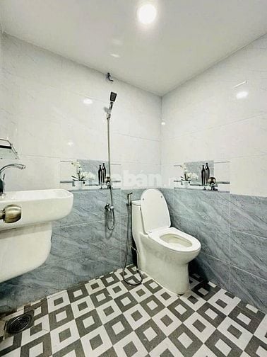 Bán Nhà Lê Quang Định 60m² – Căn hộ dịch vụ thu nhập 100 triệu/tháng