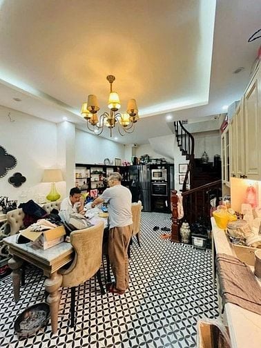 Chính chủ bán nhà Cao Bá Quát 30m2x5t. Giá 8,2 tỷ