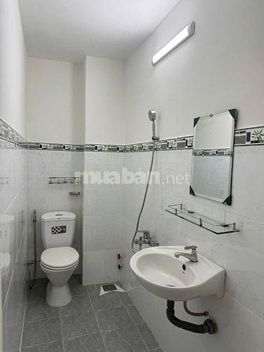 Bán nhà 1 trệt 2 lầu đường xe hơi hẻm 175, Phường Tăn Nhơn Phú B