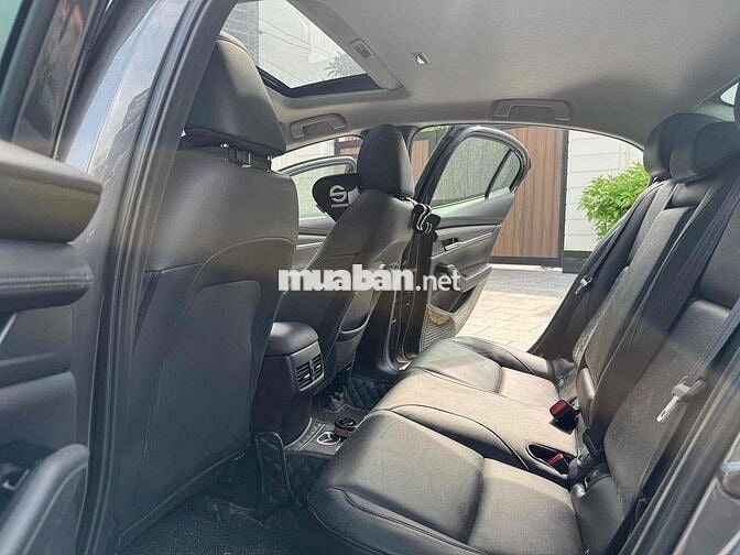 Mazda 3 2020 Sedan 2.0L Premium - 11000