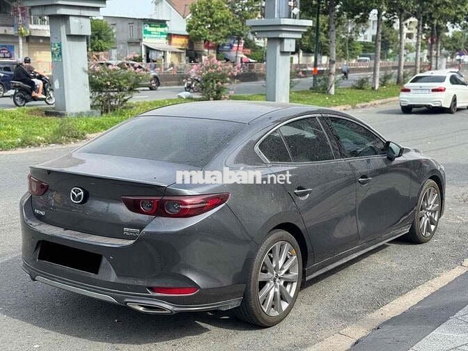Mazda 3 2020 Sedan 2.0L Premium - 11000