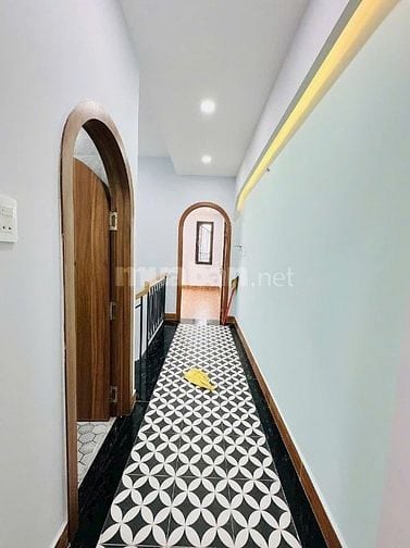 Bán nhà đẹp Phan Văn Hân, 43m², 1T1L, 2PN, 2WC, hẻm 4m, sổ riêng