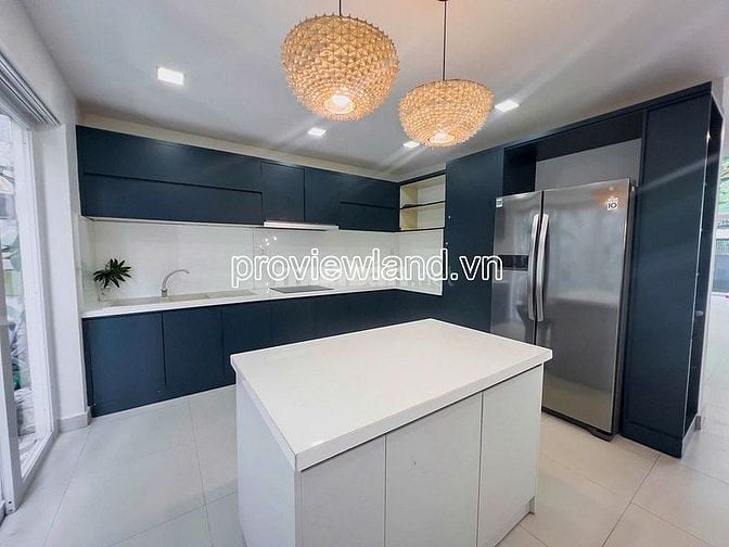 Bán biệt thự Thảo Điền có diện tích 202.3m2 đất, bề ngang 8m