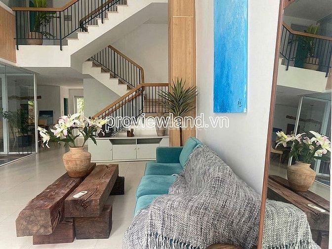 Bán biệt thự Thảo Điền có diện tích 202.3m2 đất, bề ngang 8m